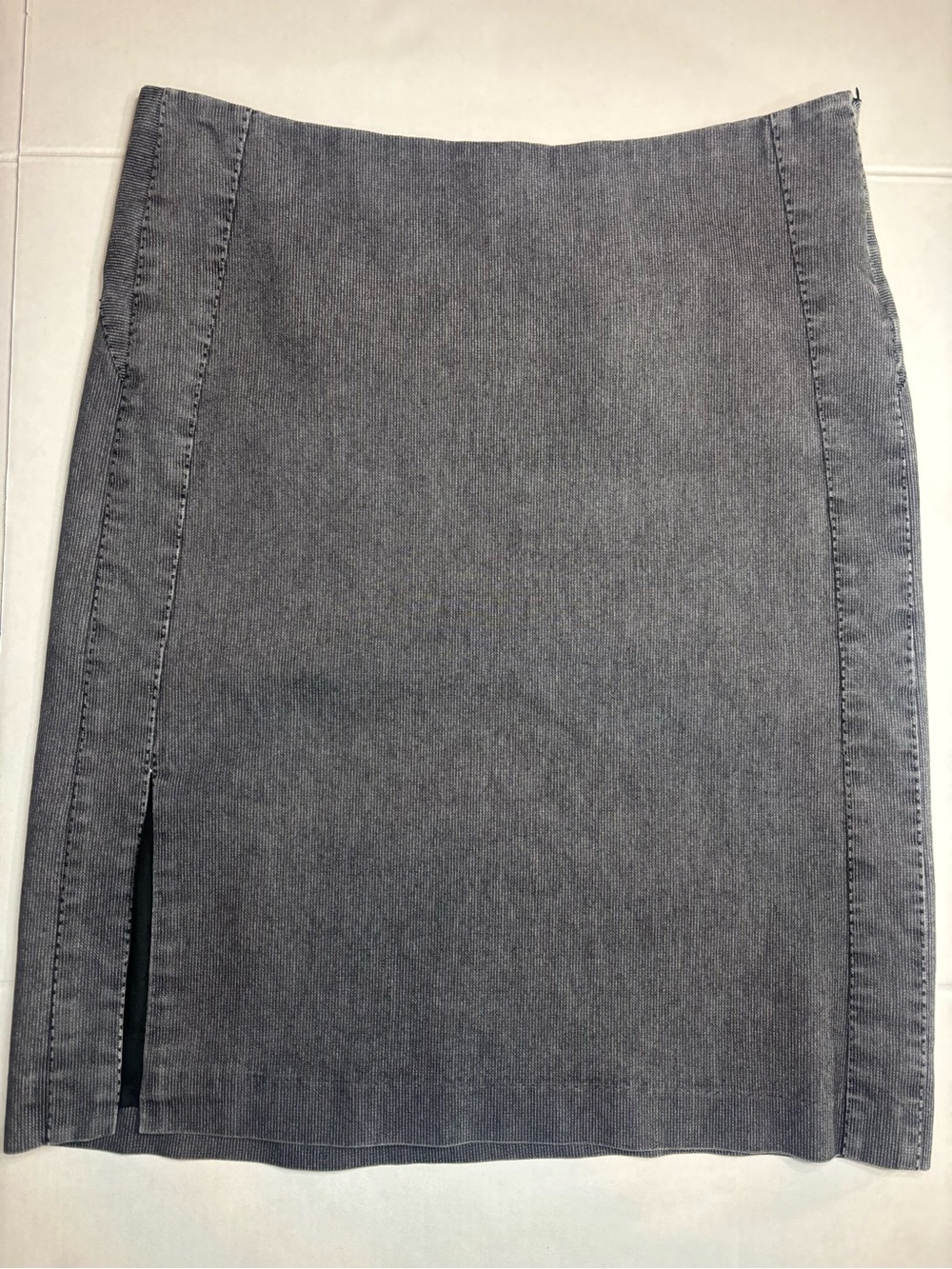 Fylo Skirt Size 12